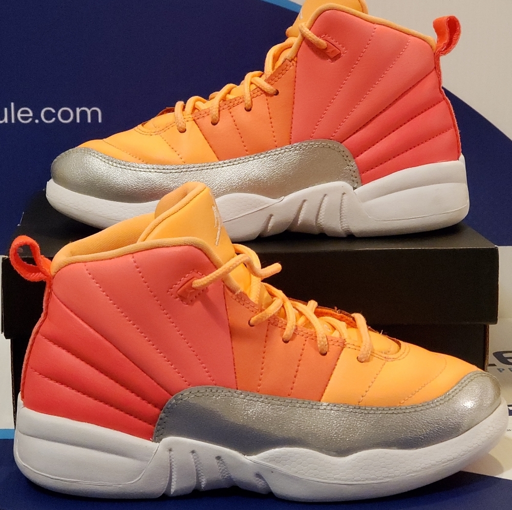 Air Jordan 12 Retro Sunrise Kids Size 3y